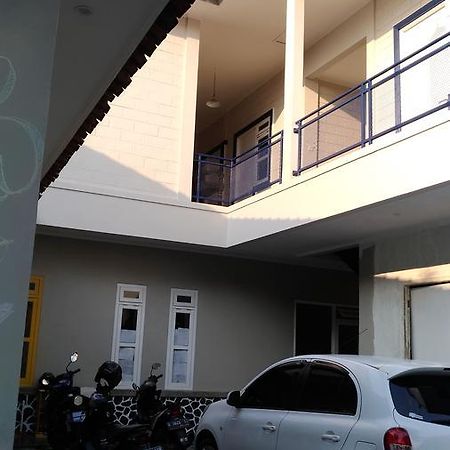 Roemah Kesambi Otel Cirebon Dış mekan fotoğraf