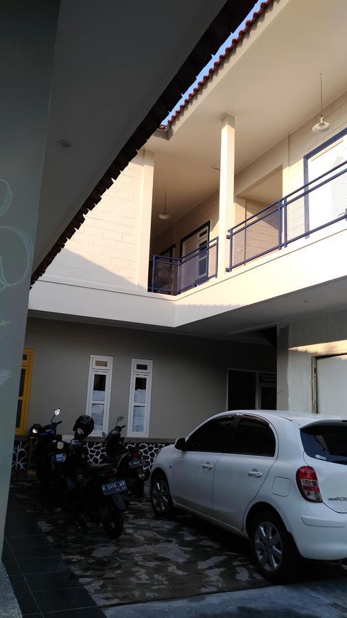 Roemah Kesambi Otel Cirebon Dış mekan fotoğraf